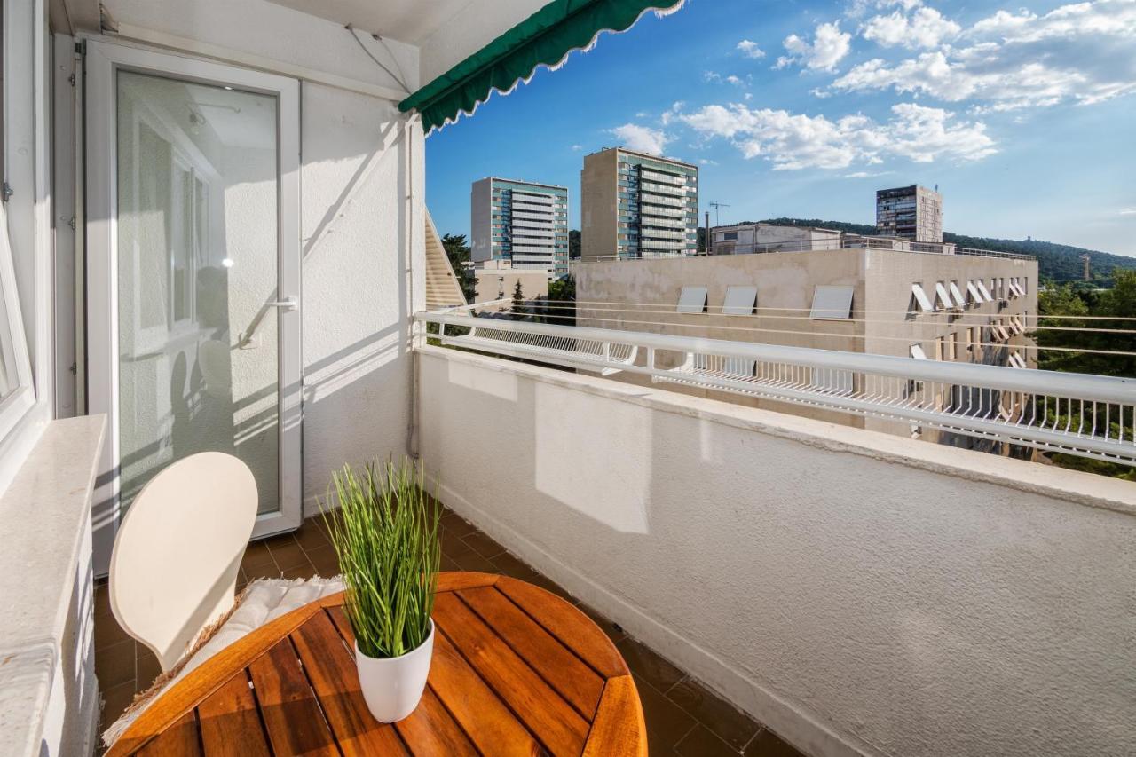 3-Bedroom Sea View Apartment - Balcony, Elevator - Spinut, Split Ngoại thất bức ảnh