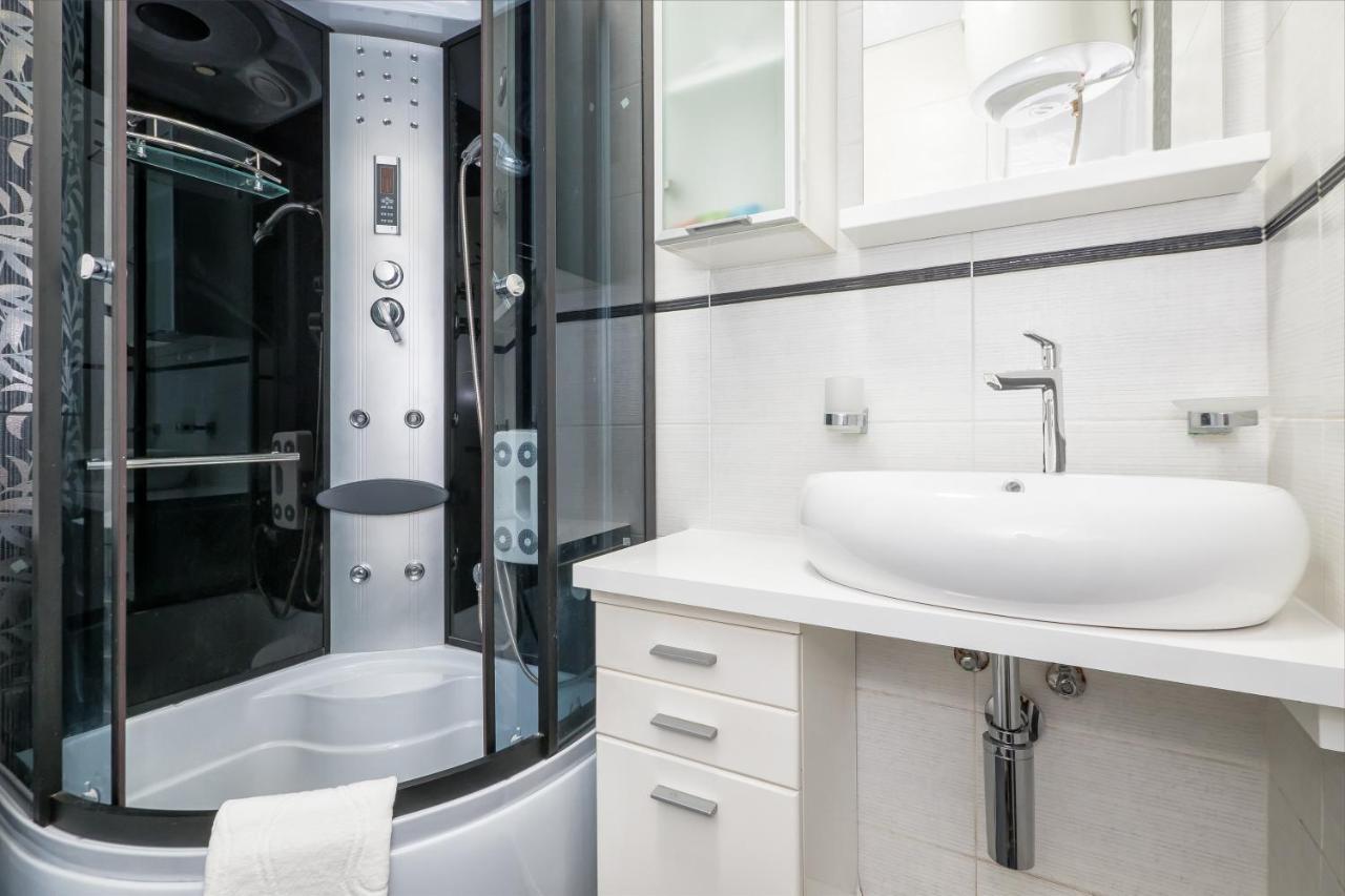 3-Bedroom Sea View Apartment - Balcony, Elevator - Spinut, Split Ngoại thất bức ảnh