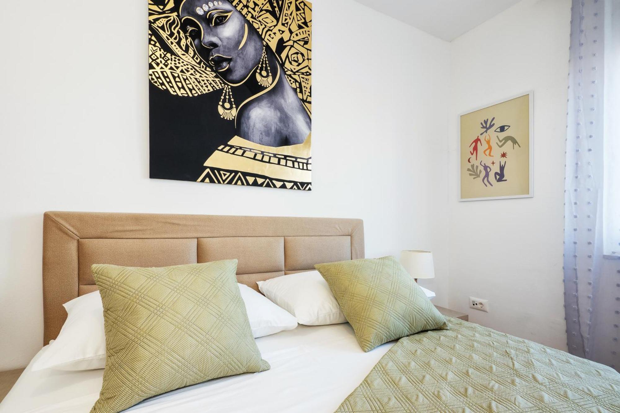 3-Bedroom Sea View Apartment - Balcony, Elevator - Spinut, Split Ngoại thất bức ảnh
